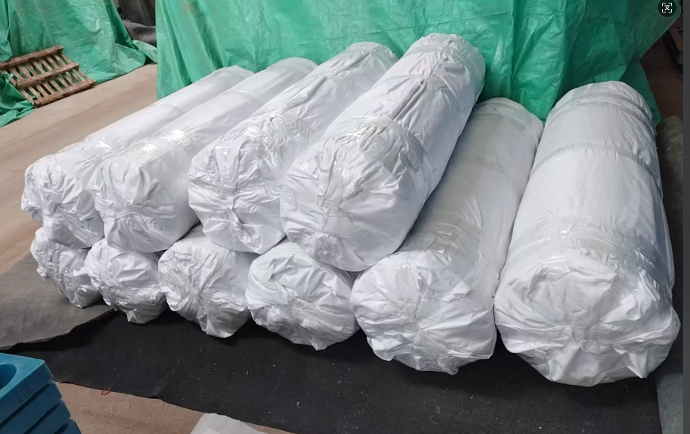 Últimos blogs da empresa sobre Folha de forma de silicone vermelha