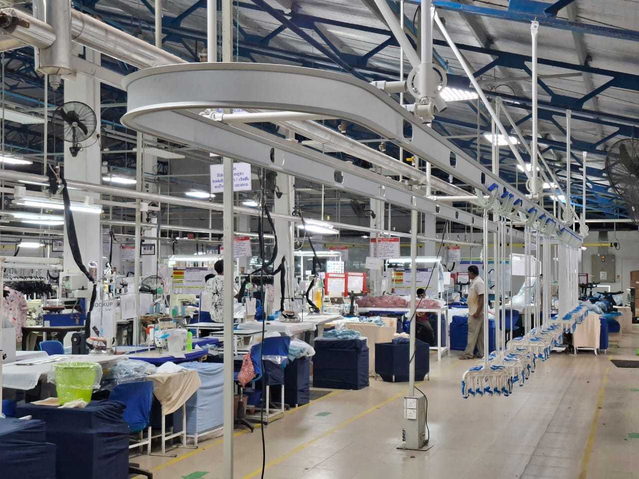 Últimos blogs da empresa sobre Sistema de transportador suspenso está em fase de instalação